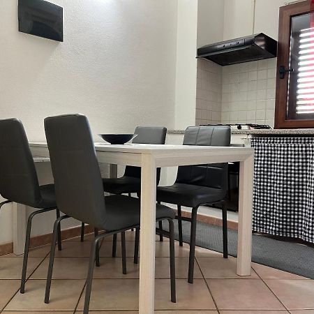 Appartamento Fausto Noce Con Garage Όλμπια Εξωτερικό φωτογραφία